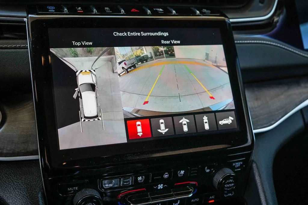 Used 2023 Black Jeep 4xe image 23