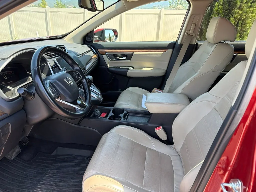 Used 2018 Molten Lava Pearl Honda EX-L image 18