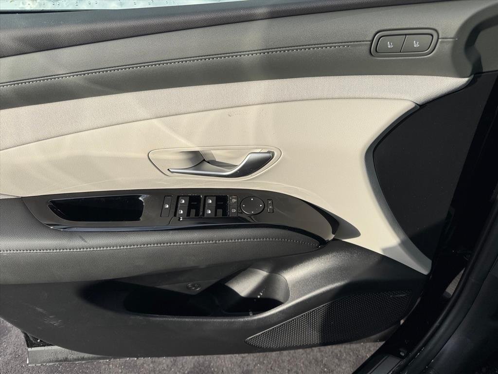 New 2026 Phantom Black Hyundai Limited AWD image 17