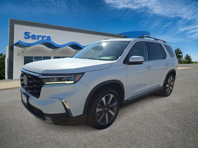 2025 Honda Pilot Touring 2WD's photo