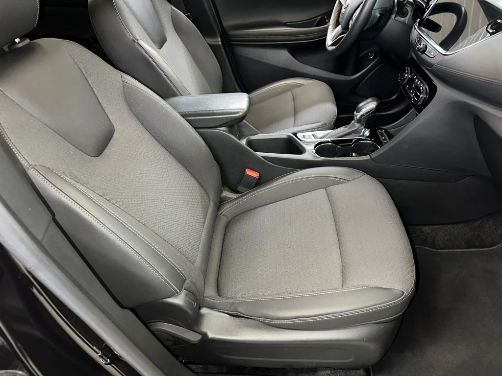 Used 2023 Ebony Twilight Metallic Buick Select image 33