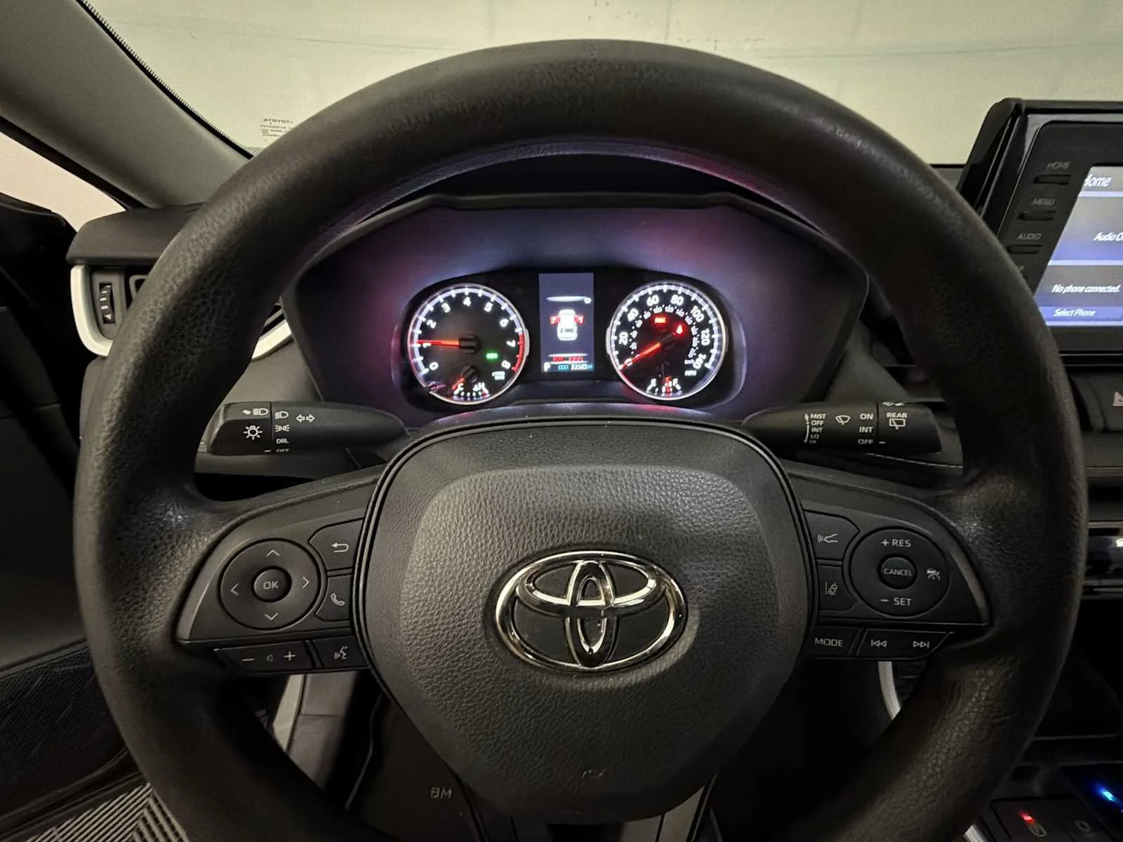Used 2022 Midnight Black Metallic Toyota LE image 12