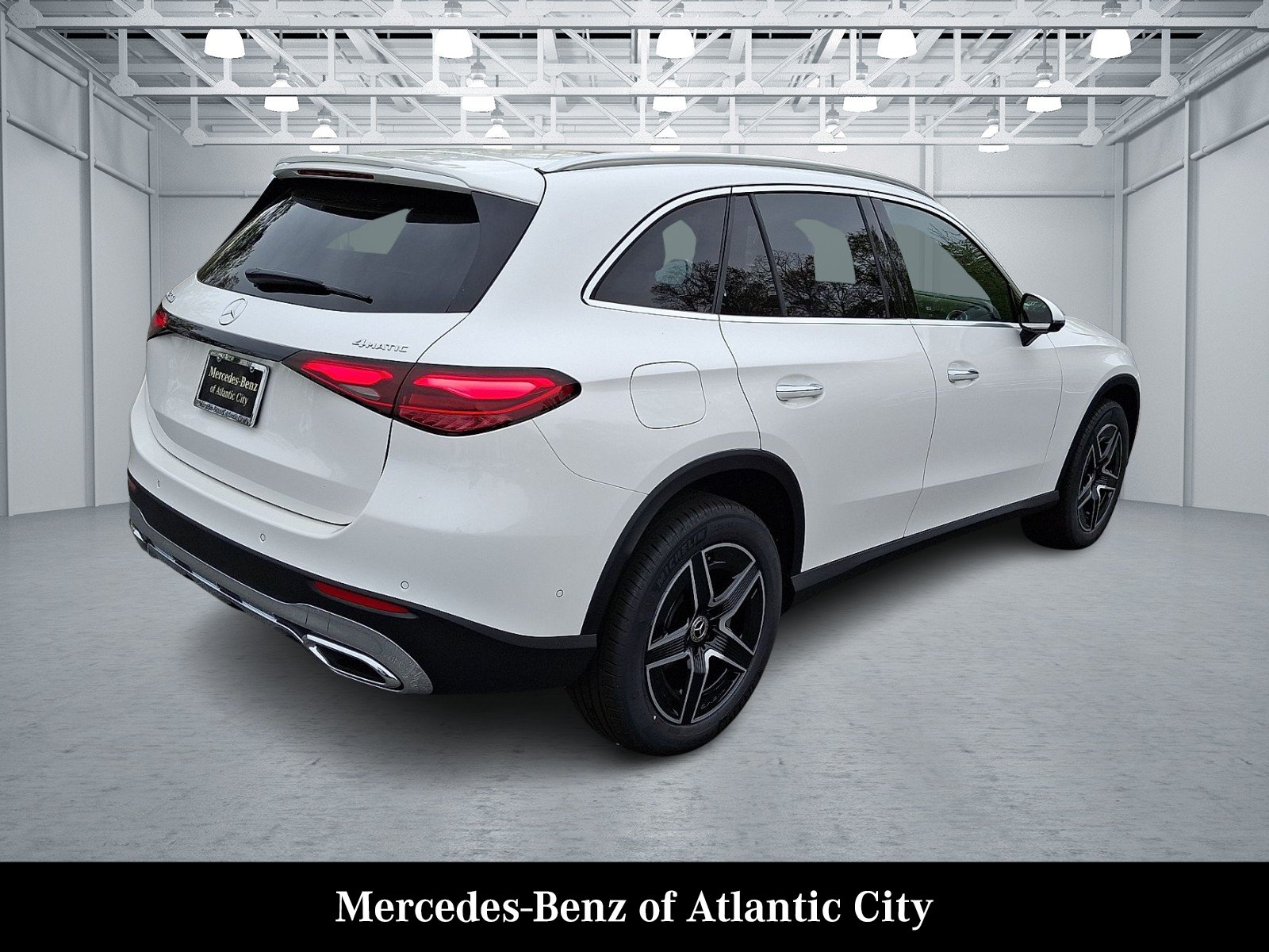 Certified Used 2026 Polar White - 149 Mercedes-Benz  image 4