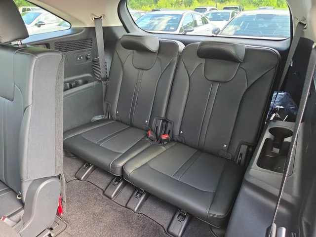 New 2026 Ivory Silver Kia S image 7