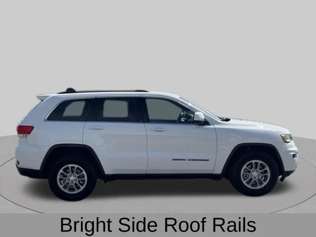 Used 2018 White Jeep Laredo E image 9