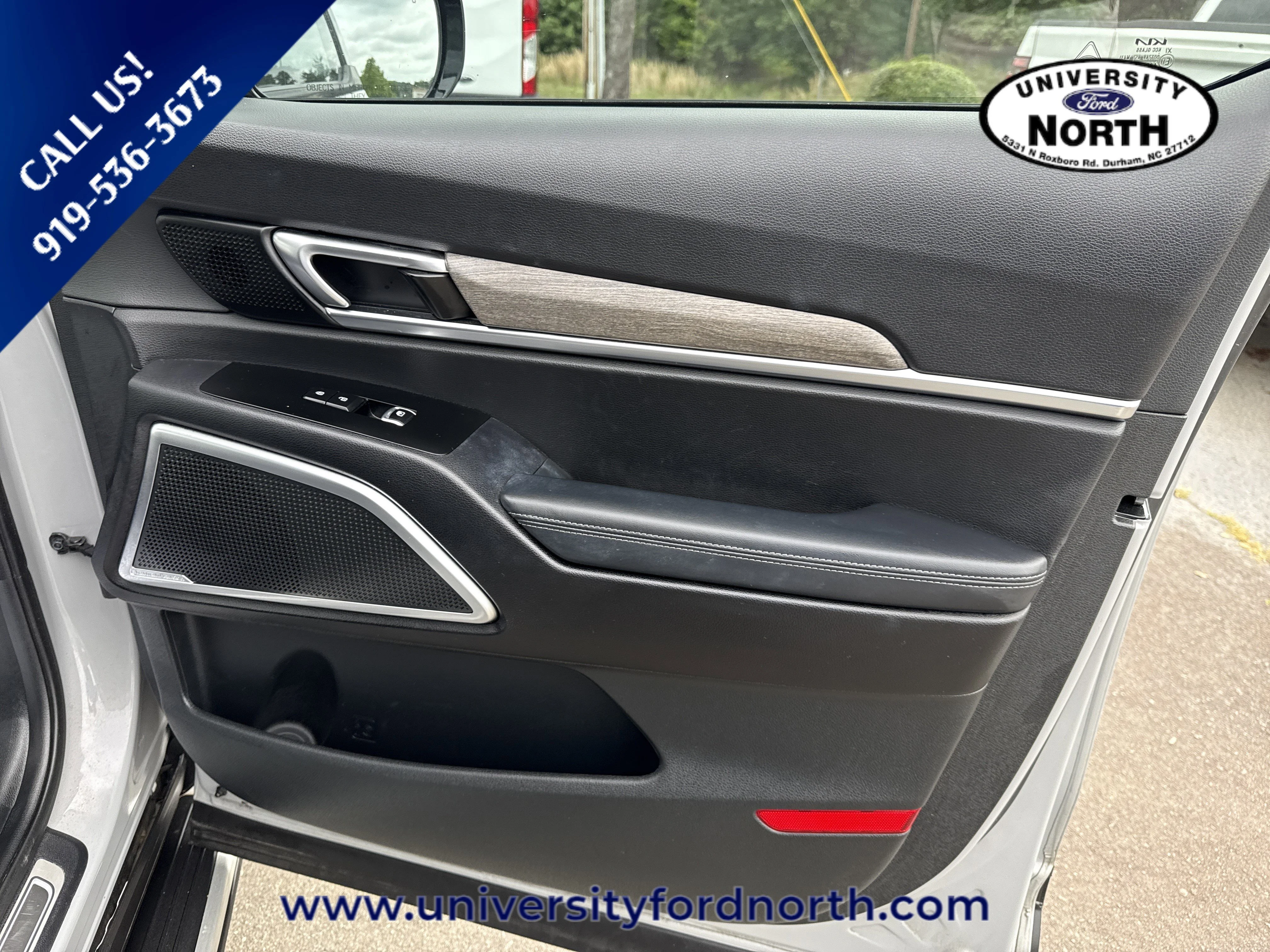 Used 2022 Wolf Gray Kia SX image 39