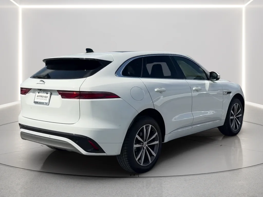 Used 2025 White Jaguar P250 R-Dynamic S image 5