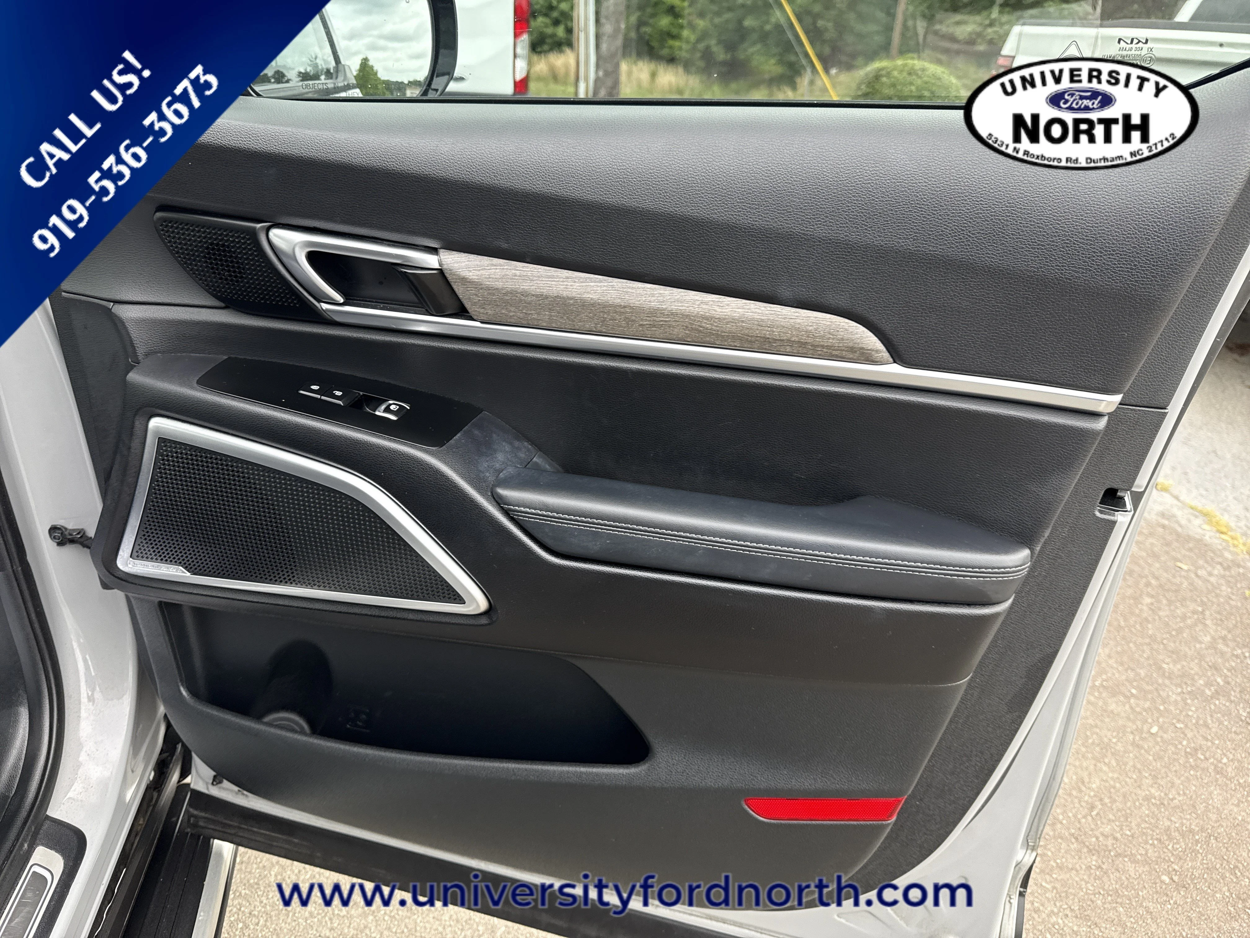 Used 2022 Wolf Gray Kia SX image 39