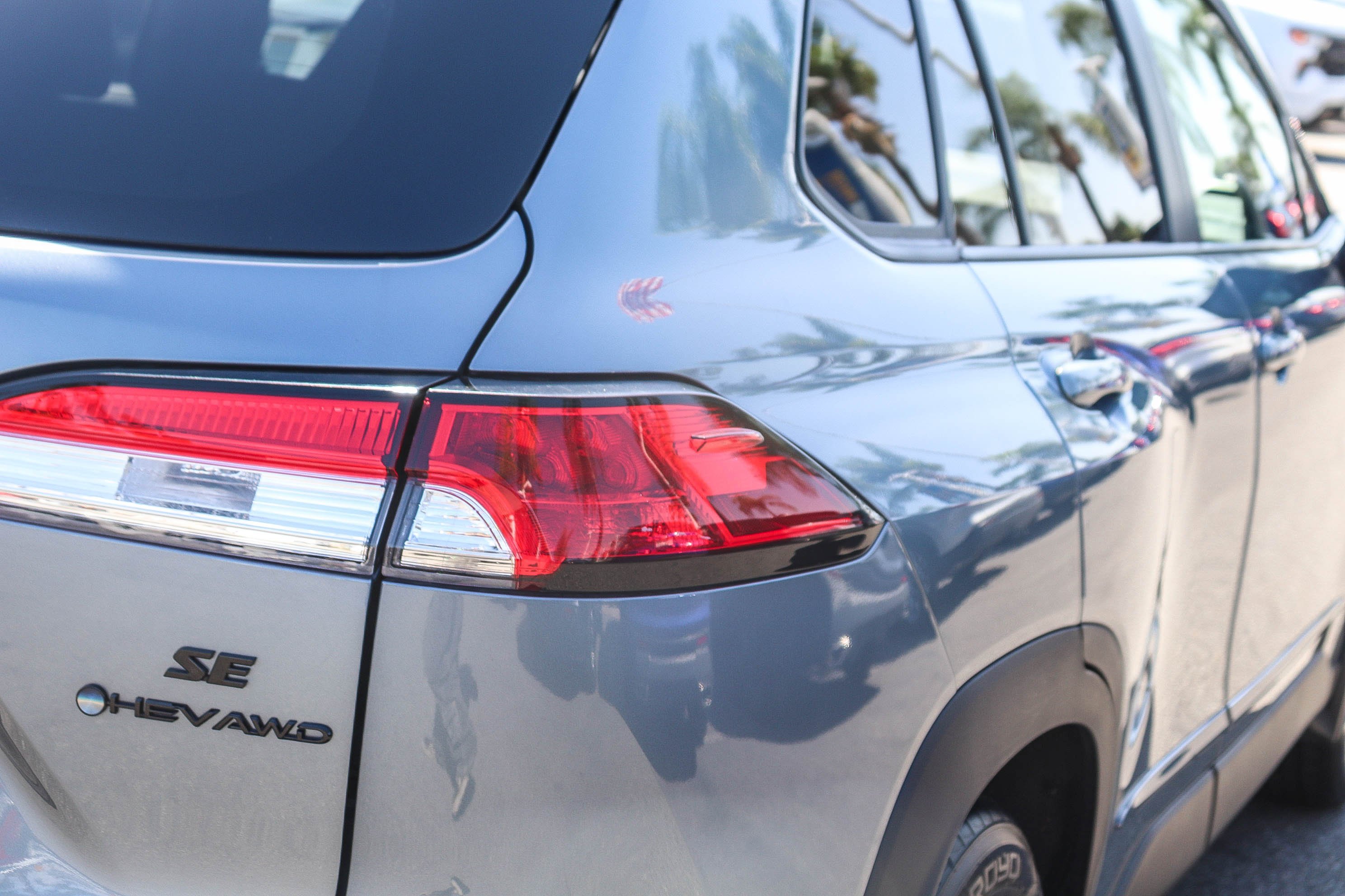 Used 2025  Toyota  image 9