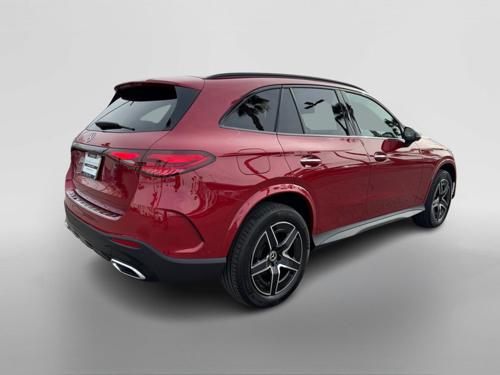 New 2026 MANUFAKTUR Patagonia Red Metallic Mercedes-Benz GLC 300 SUV image 5