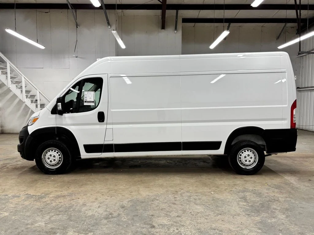 Used 2025 White Ram High Roof image 5