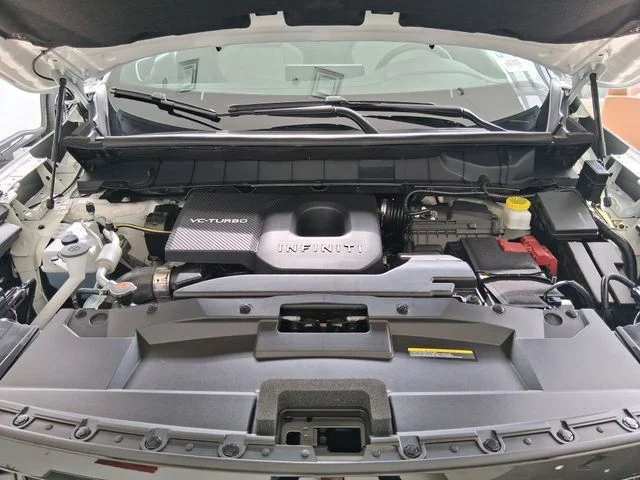 New 2027 RADIANT WHITE INFINITI Luxe AWD image 25