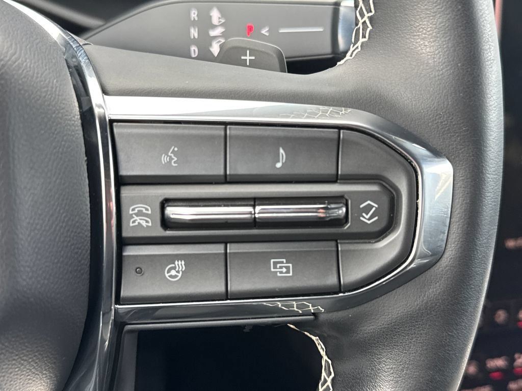 2025 GMC Acadia Denali - Photo 24
