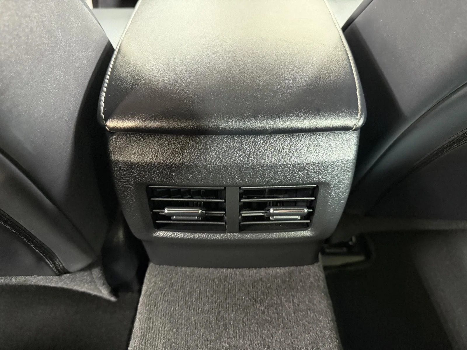 Used 2024 Infrared Lexus IS 350 F SPORT image 24