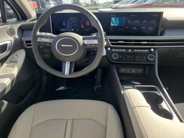 2025 Hyundai Sonata SEL - Photo 10