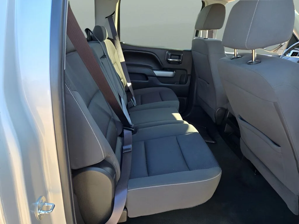 Used 2017 Silver Chevrolet LT image 10