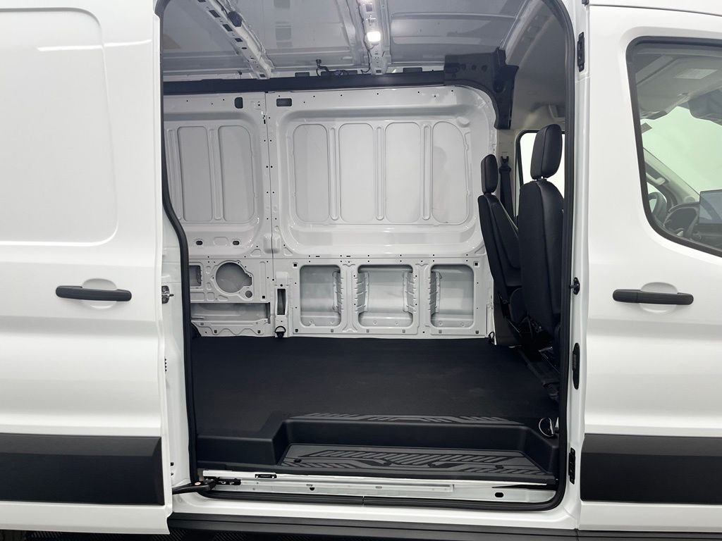 New 2026 White Ford Base image 34