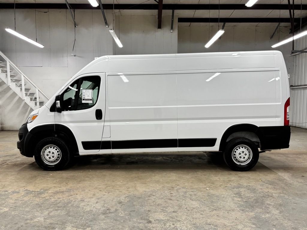 Used 2025 White Ram High Roof image 5