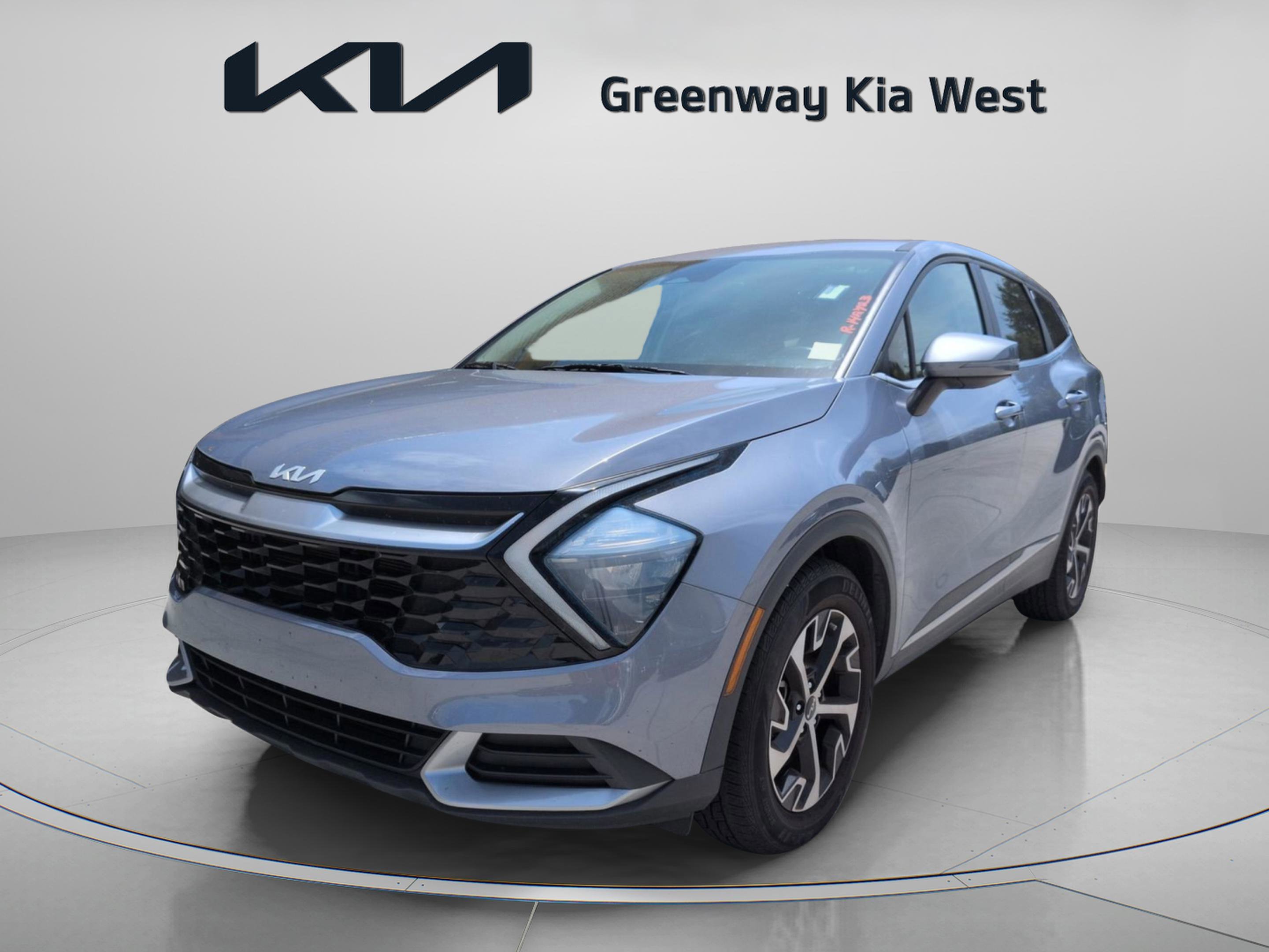 Used 2023 Everlasting Silver Kia EX image 4