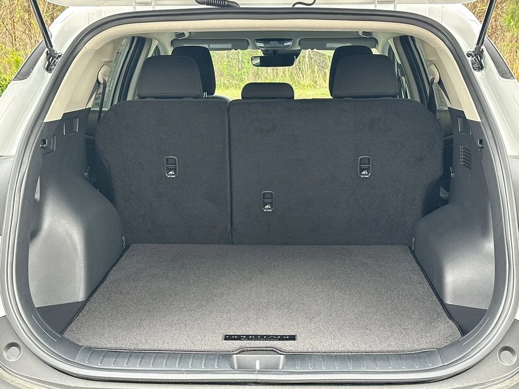 New 2026 White Kia LX image 18