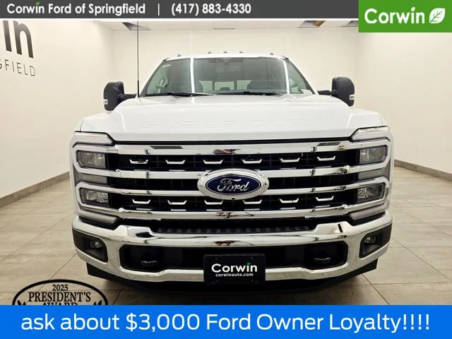 New 2026 Oxford White Ford F-250® XLT image 9
