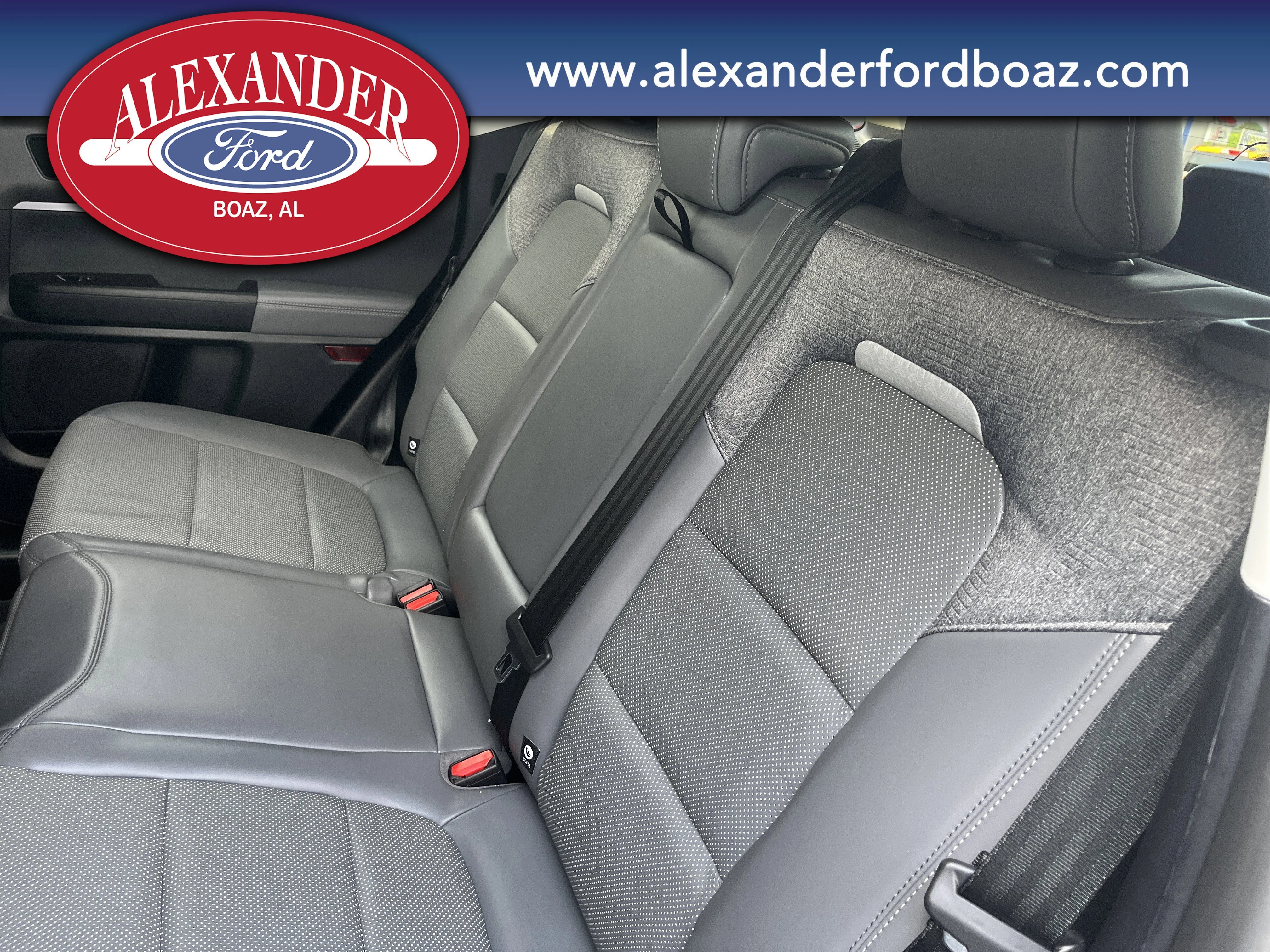 Used 2025 Blue Ford Badlands image 18