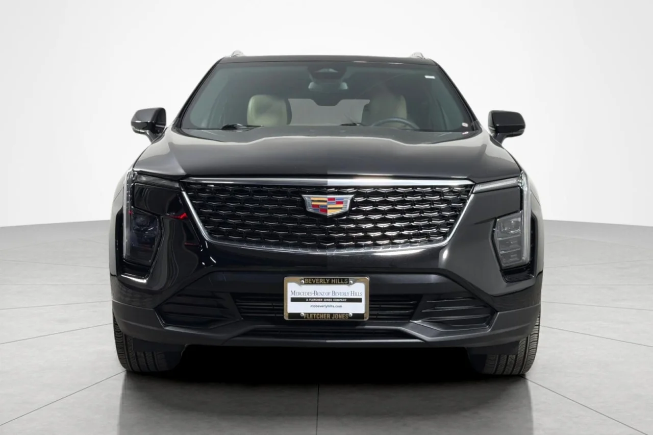 Used 2024 BLACK Cadillac FWD Luxury image 8