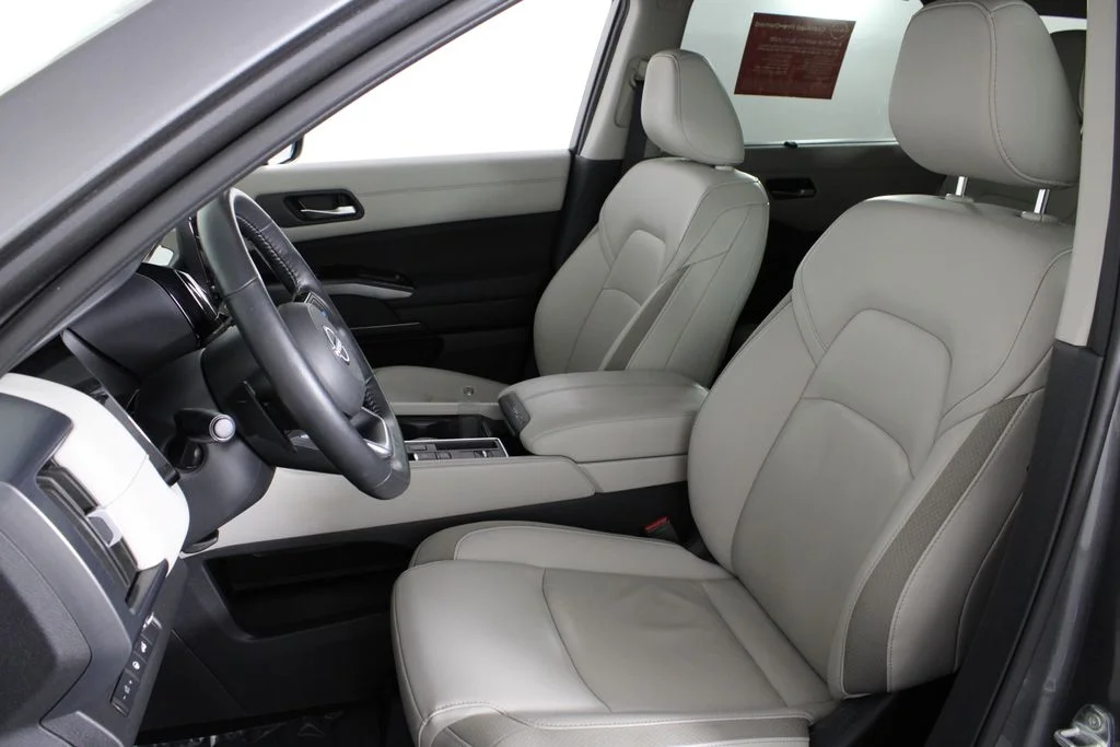 2025 Nissan Pathfinder SL - Photo 21