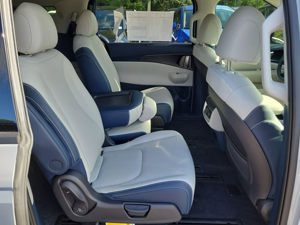 New 2026 Silver Kia SX Prestige image 12