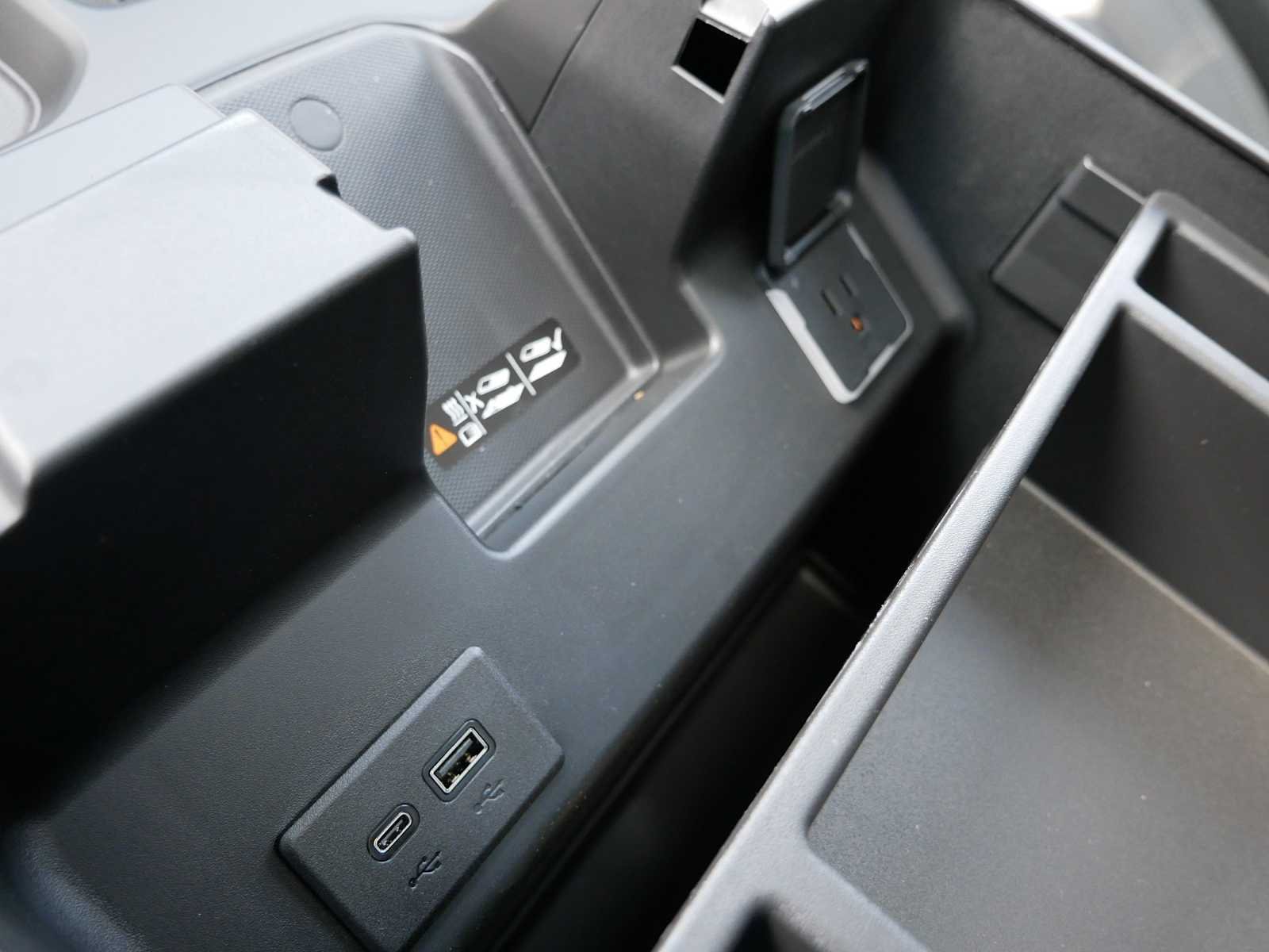 2026 GMC Sierra 1500 SLT - Photo 22