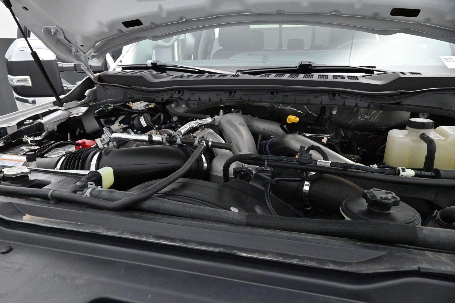 Used 2025 White Ford XL image 35