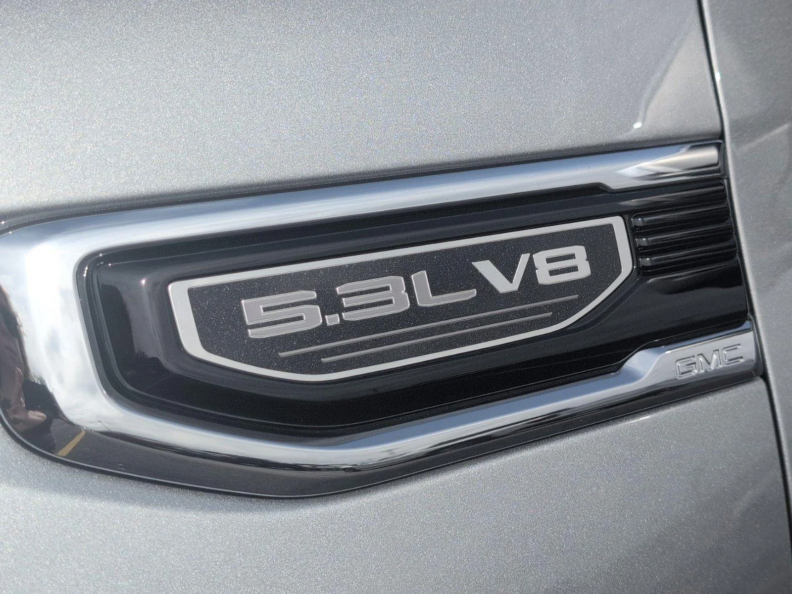 New 2026 Sterling Metallic GMC SLT image 34