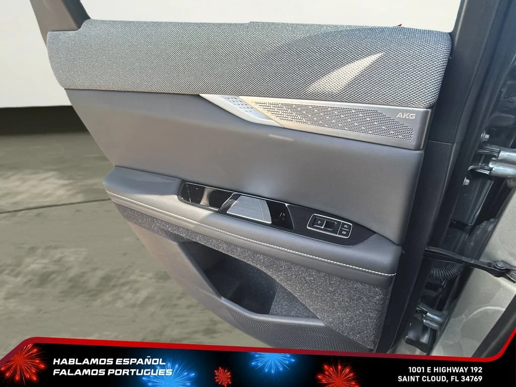 Used 2025 Argent Silver Metallic Cadillac Sport 2 image 25