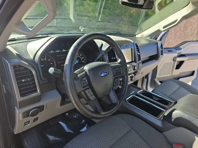 Used 2019 White Ford XLT image 17