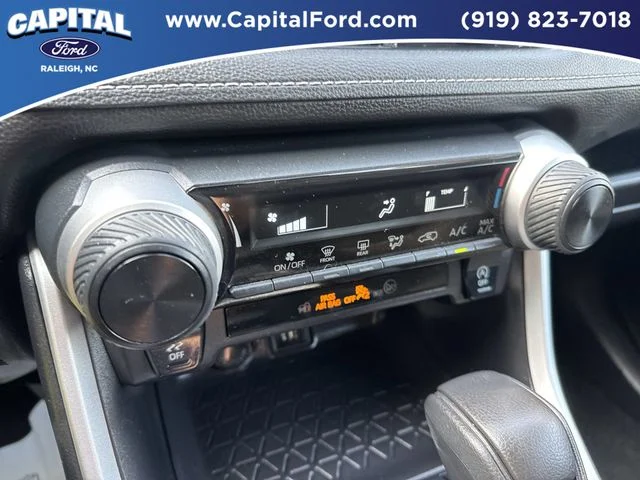 Used 2025 White Toyota LE image 29