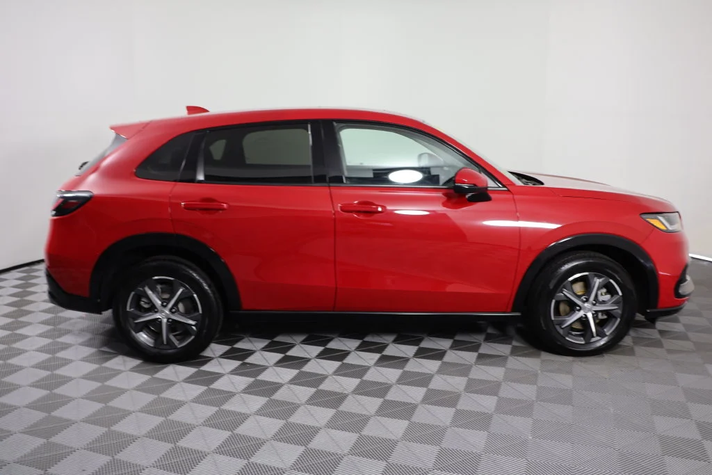 Used 2025 Milano Red Honda EX-L image 8