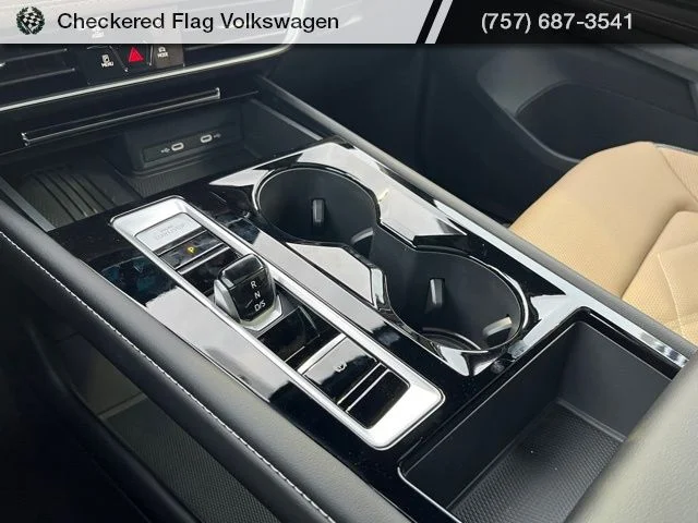 New 2026 White Volkswagen 2.0T SE w/Technology image 44