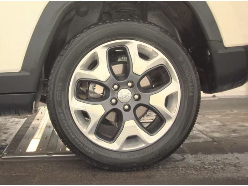 Used 2021 White Clearcoat Jeep Limited image 23