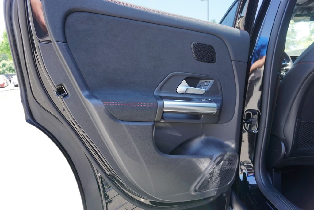 Certified Used 2026  Mercedes-Benz GLA 250 image 37