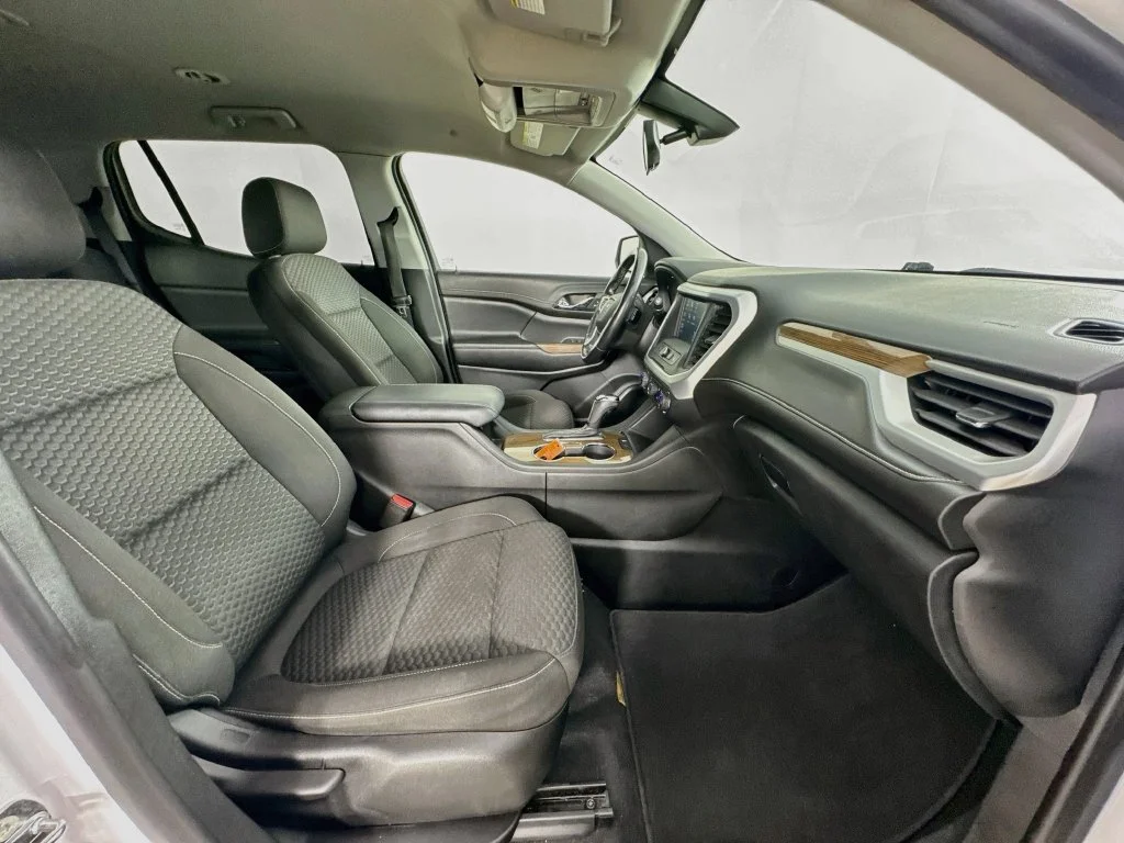 Used 2019 White GMC SLE-1 image 34