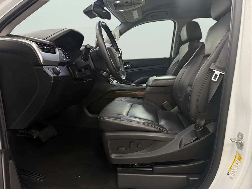 Used 2018 White Chevrolet LT image 14