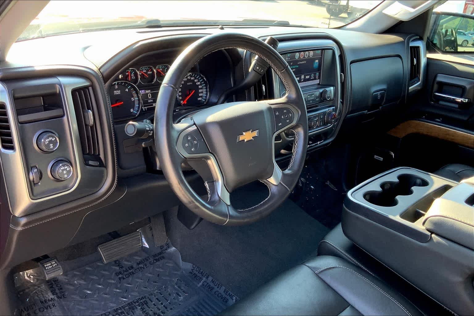 Used 2018 Cajun Red Tintcoat Chevrolet LTZ image 17