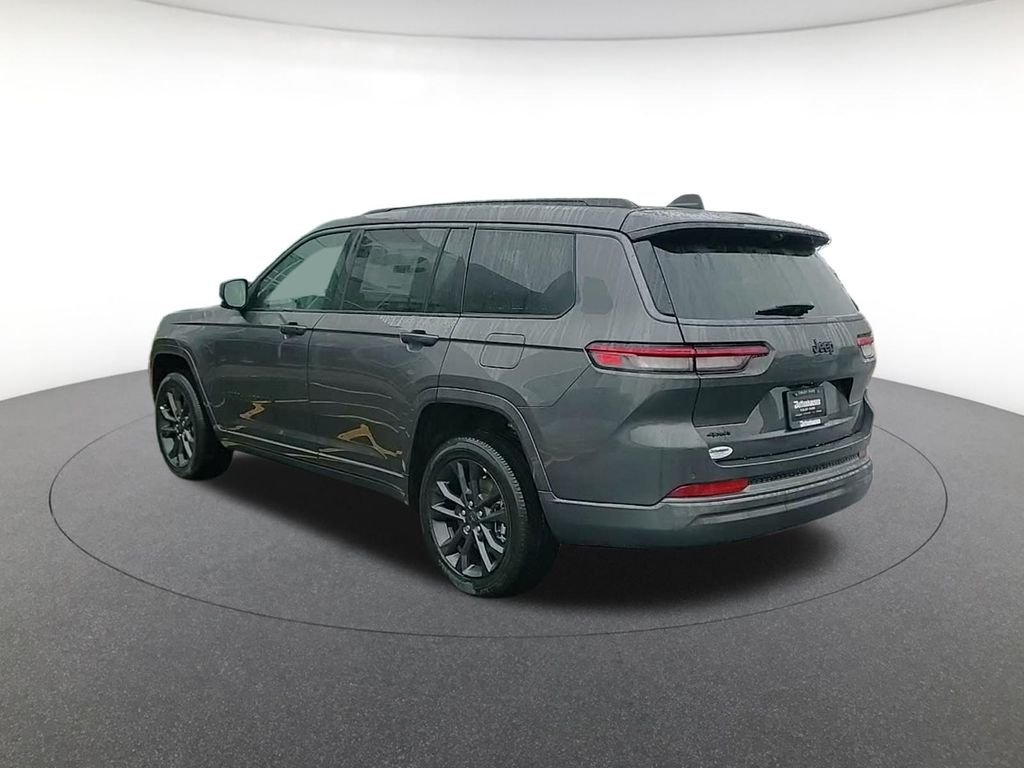 New 2026 Baltic Gray Metallic Clear-Coat Exterior Paint Jeep Limited image 7