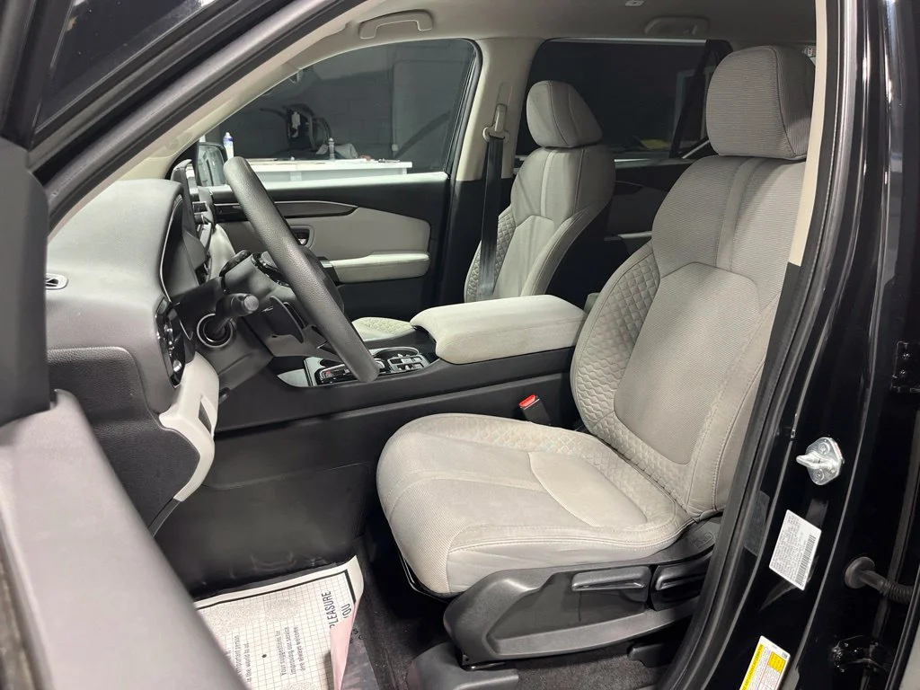 2023 Honda Pilot LX - Photo 12