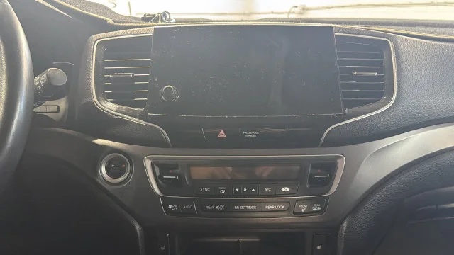 Used 2020 Black Honda EX-L image 19