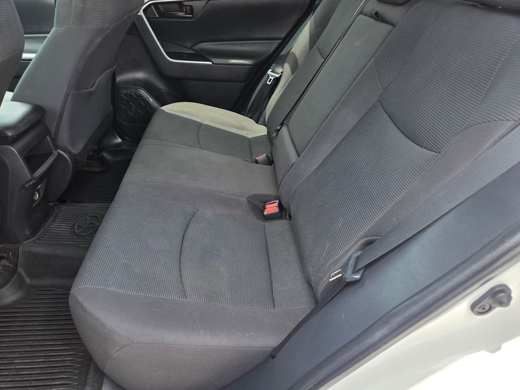 Used 2021 White Toyota LE image 22