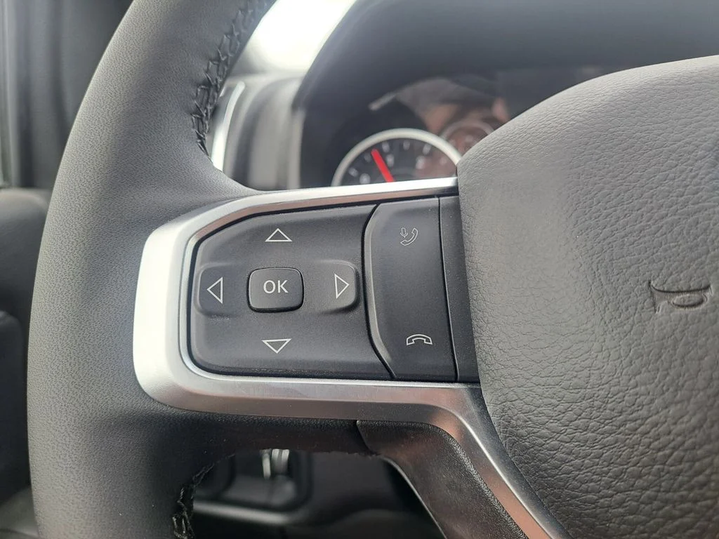 2025 RAM 2500 Big Horn - Photo 17
