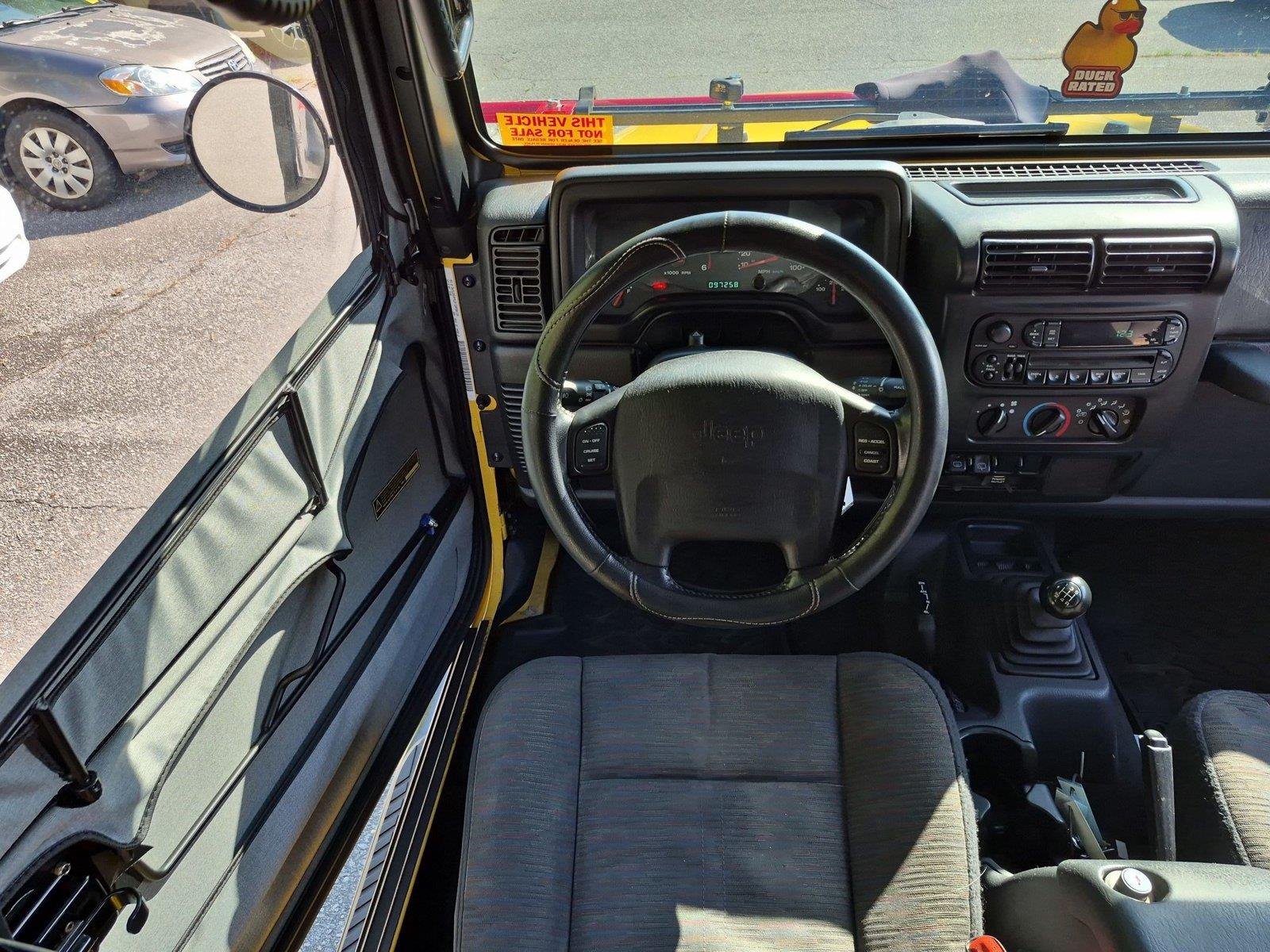Used 2003  Jeep Sport image 27