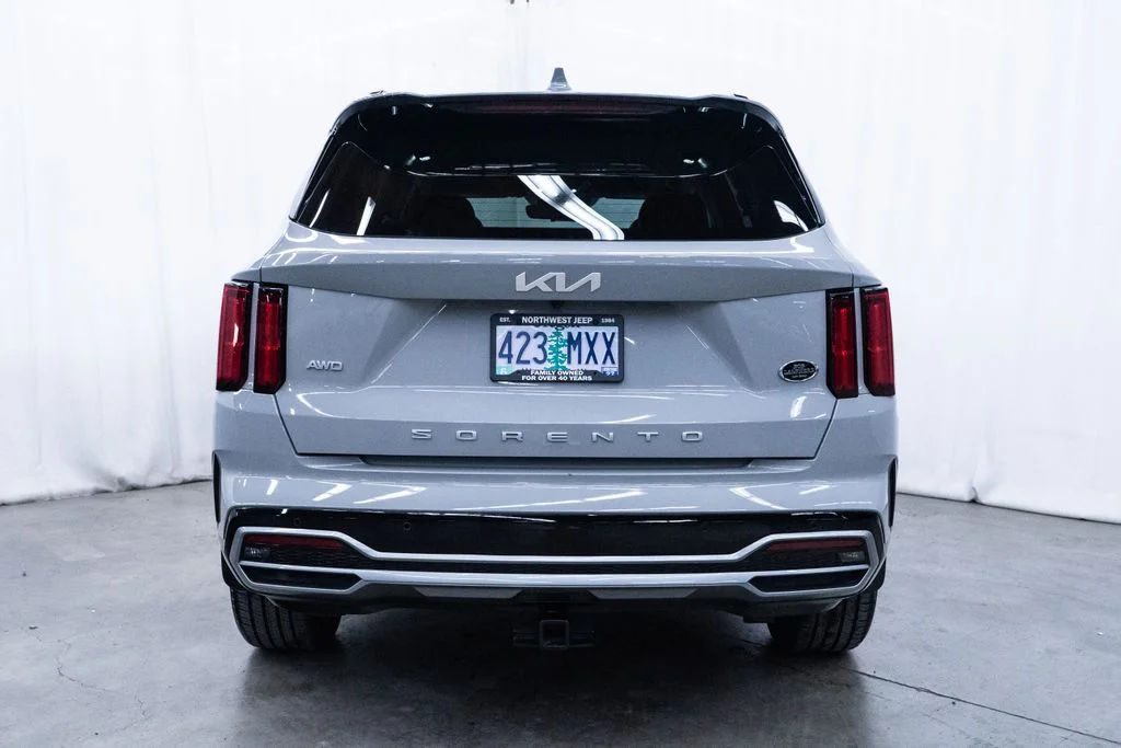 Used 2022 Gray Kia SX image 5