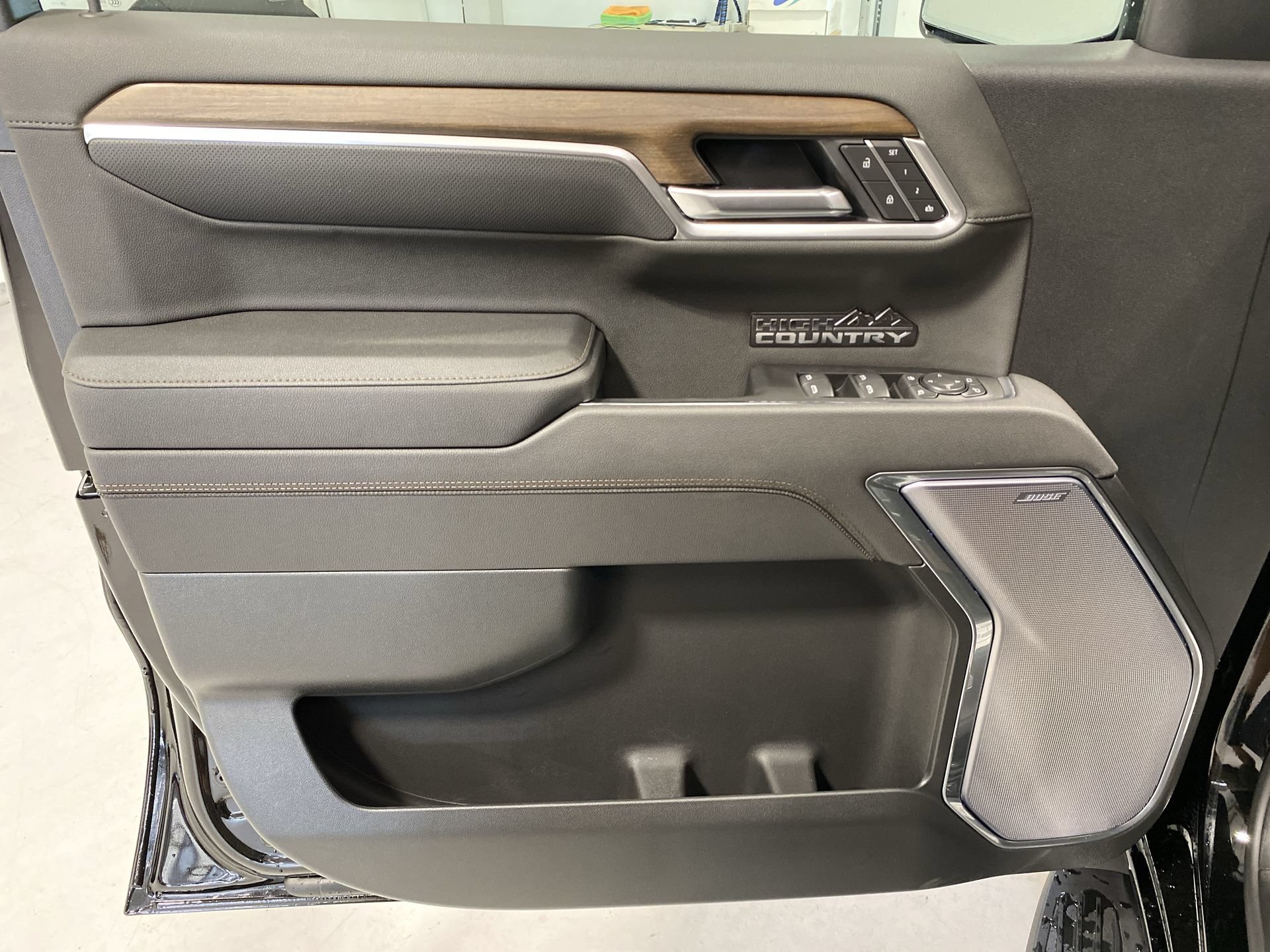 2026 Chevrolet Silverado 1500 High Country - Photo 21